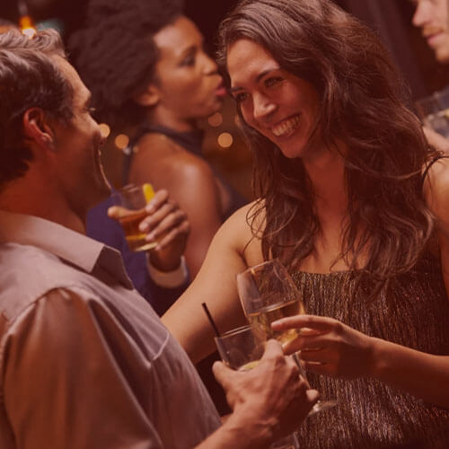 салон с девушками метро СПб